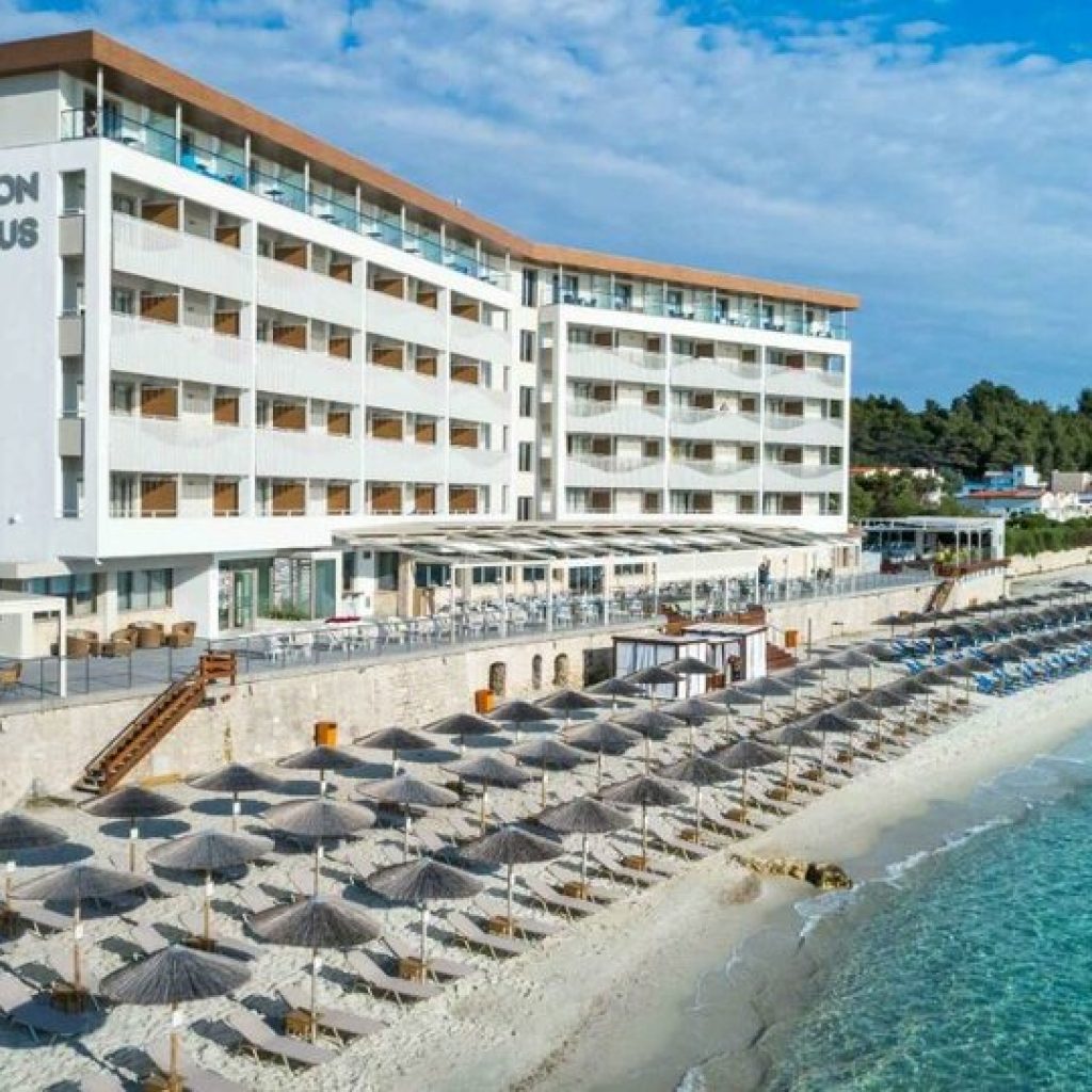 Ammon zeus vos travel letovanje1