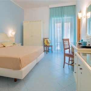 Hotel Ascot 4* Sorento Italija lokacija preporuka VOSa