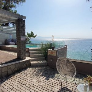 Vila Papaikonomu I Potos Tasos Grčka na plaži