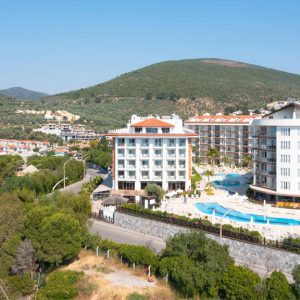 RAMADA HOTEL SUITES BY WYNDHAM KUSADASI 4*