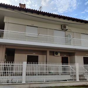 Apartmani kostas, Dionisos, Grčka