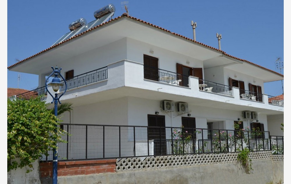 Vila hrisula, Polihrono, Grčka