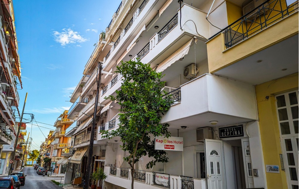 Vila kapolos ex vergina edipsos, Evija Grčka