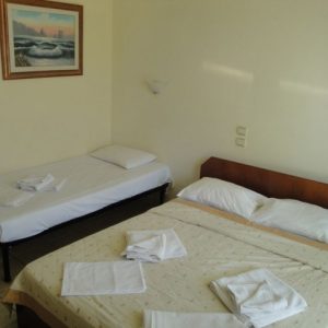 Vila mustakas, Polihrono, Grčka