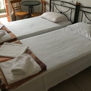 Vila nadia edipsos, Evija Grčka