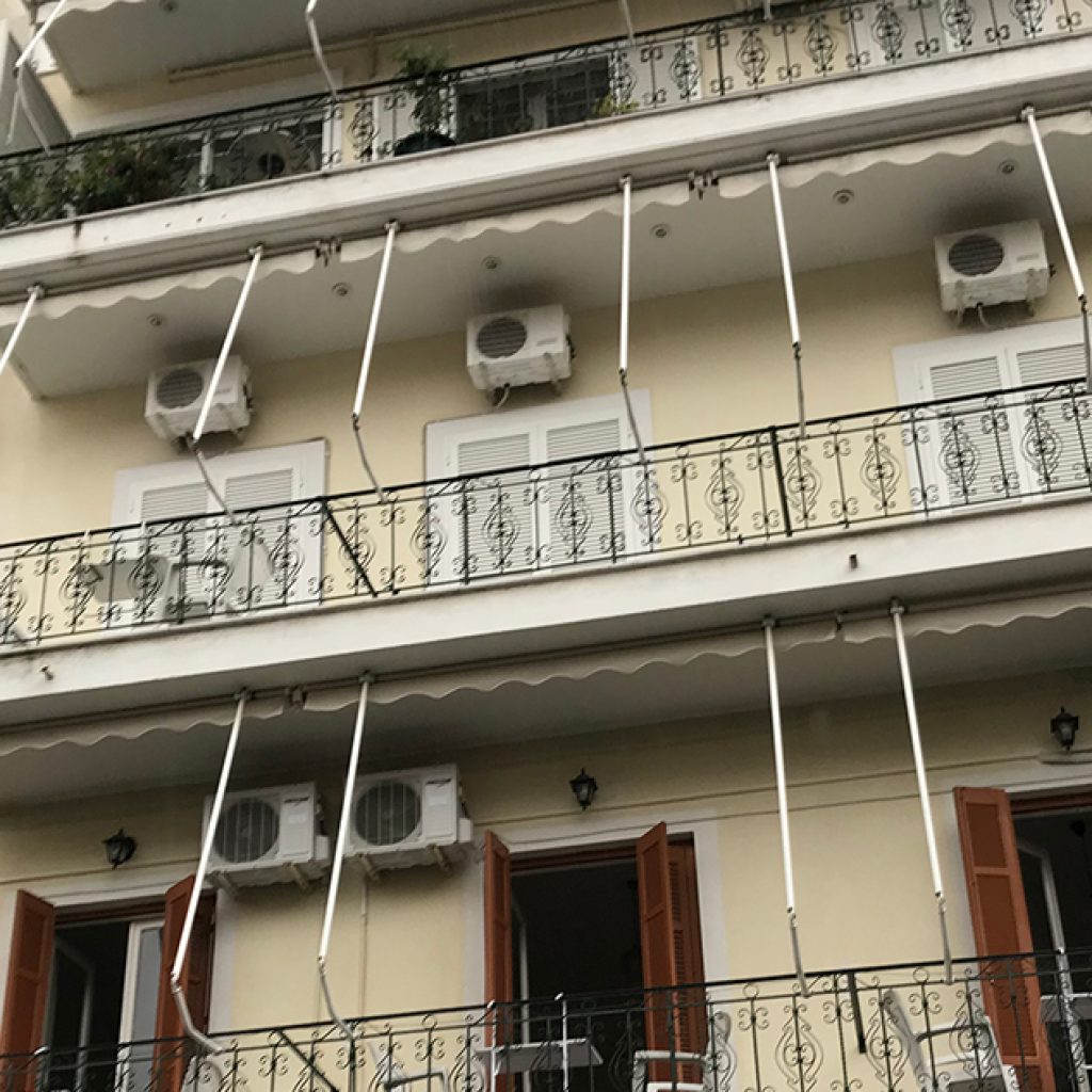 Vila nadia edipsos, Evija Grčka