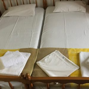 Vila nadia edipsos, Evija Grčka