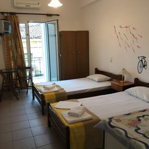 Vila nadia edipsos, Evija Grčka