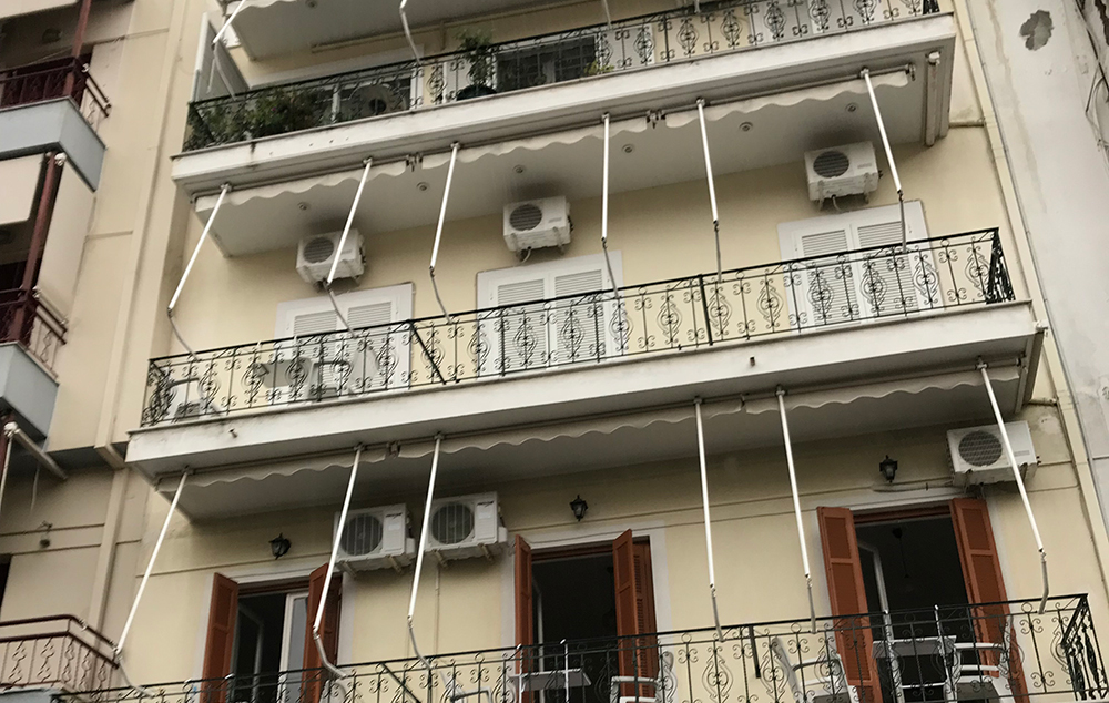 Vila nadia edipsos, Evija Grčka