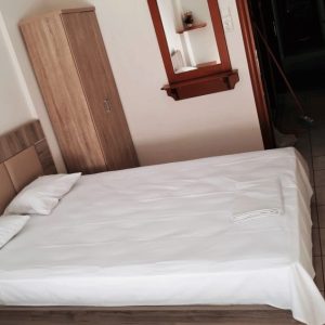 Vila teodora, Paralija, Grčka