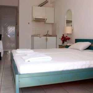 Vila kapolos ex vergina edipsos, Evija Grčka