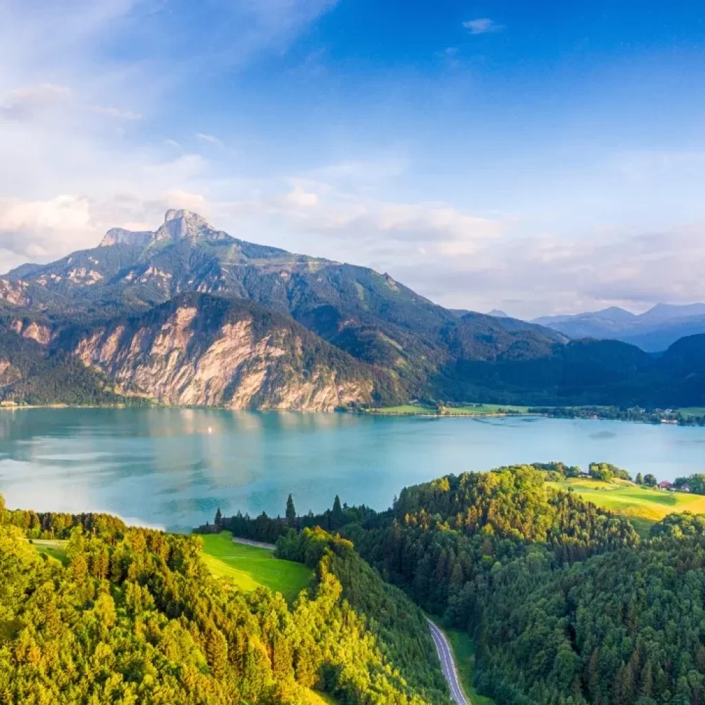 Austrija