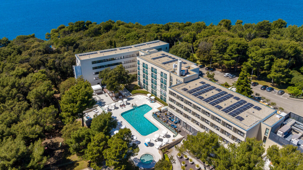1748950911 Park Plaza Arena Pula Beaches Pools