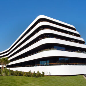 Hotel Lone Rovinj najbolji u Evropi Terase hotela u obliku paube luksuzne jahte (1)