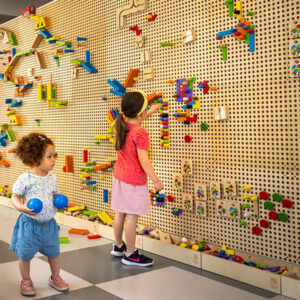 Krk sunny hotel busy board girls