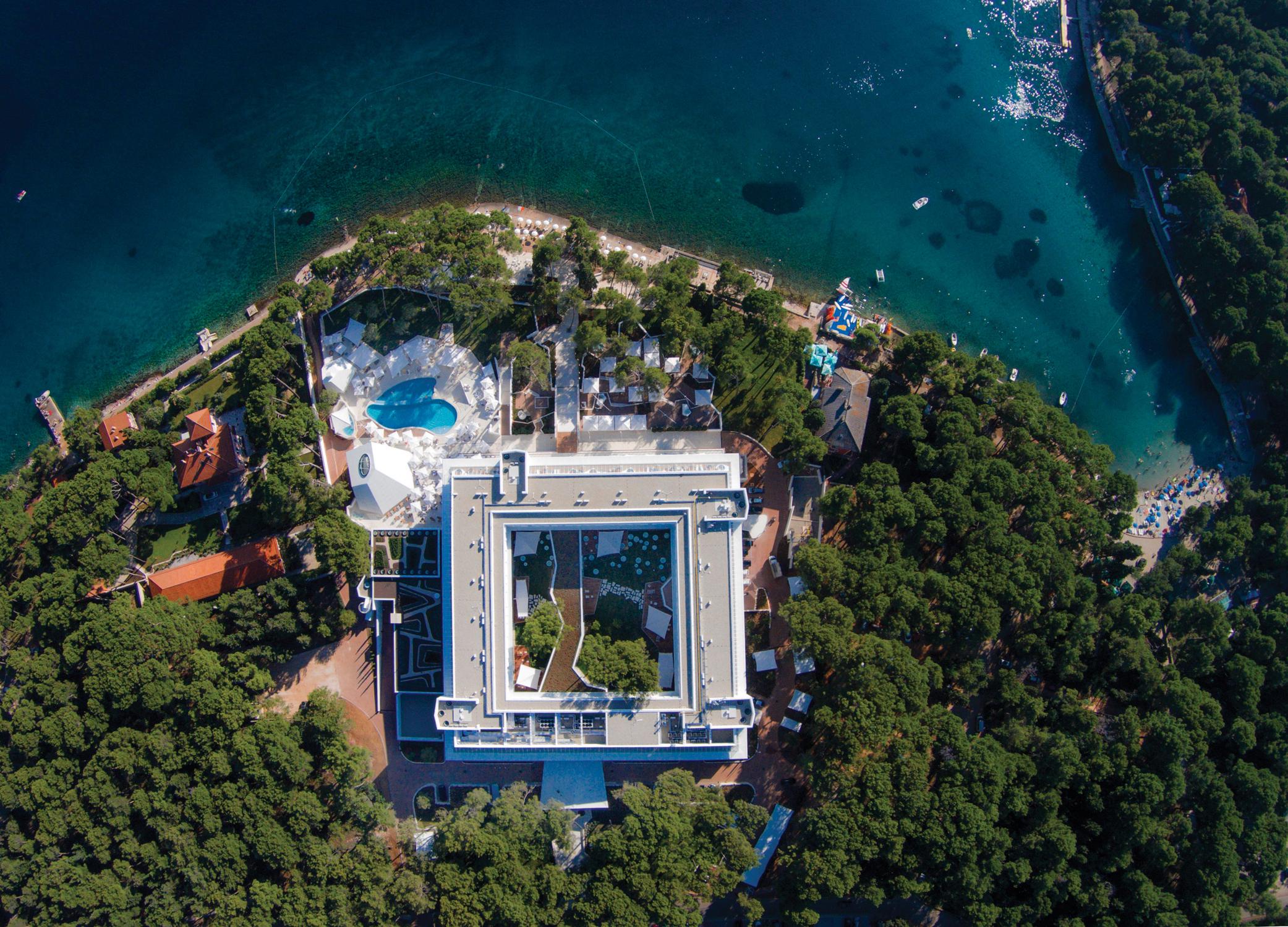 Rusan arhitektura hotel bellevue