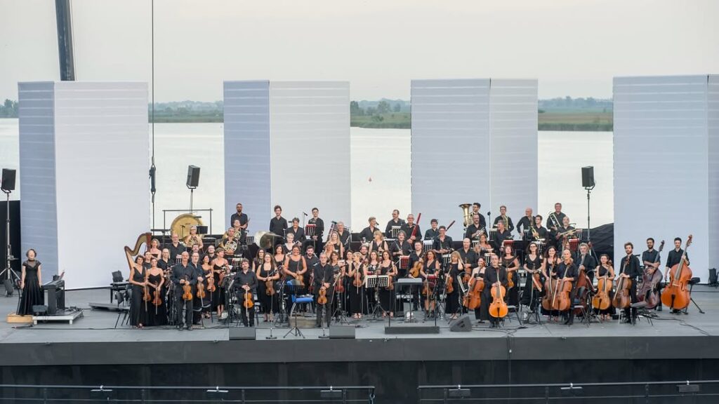 🎻Tutto comincia da qui.Dalle mani, dagli sguardi, dal respiro condiviso.Dall’armonia che nasce