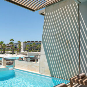 DeluxeRoomPrivatePool24