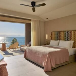 Rooftop Junior Suite Front SV 2 768x512